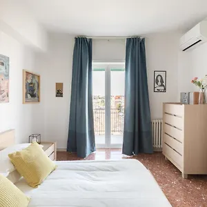  Apartament Amoretti Apartment, 6 Persone, 3 Camere, 2 Bagni, Balcone, Wi-fi, Metro B Monti Tiburtini