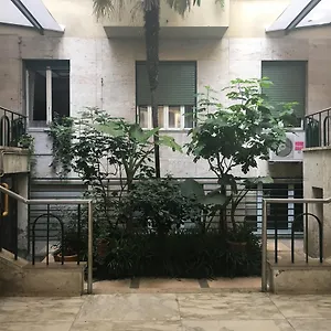 Rhome רומא
